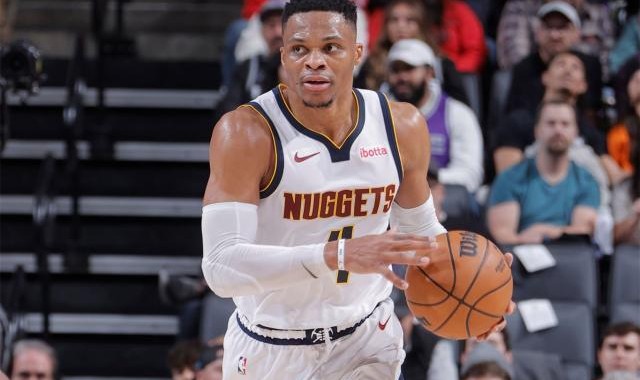 开云官网-掘金变废为宝！韦少首发5胜1负变约基奇绝配