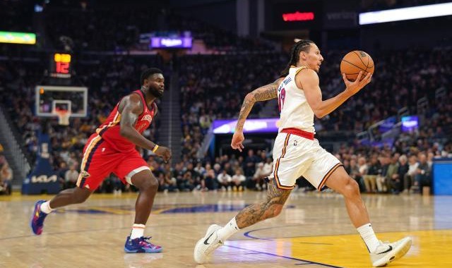 绝杀快艇 打崩鹈鹕 神奇小子沃特斯带疯无库勇士