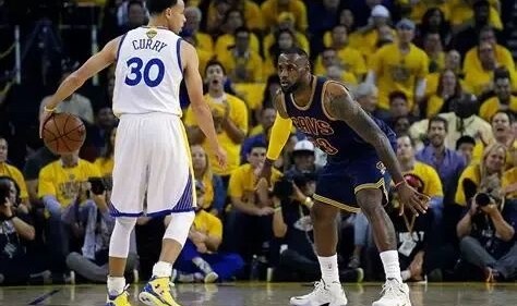 开云体育官网-2018年：双詹皇与勇士的终极交锋