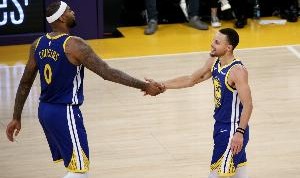 考辛斯：库里找到了改变并主宰比赛的方法 他最好能排进历史前5