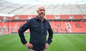 希克：滕哈赫赢得过冠军，他清楚自己在做什么，对我们要求很高