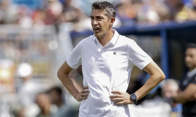 开云APP-本菲卡主帅：比赛中发生了各种各样的意外，很难接受这样的结果